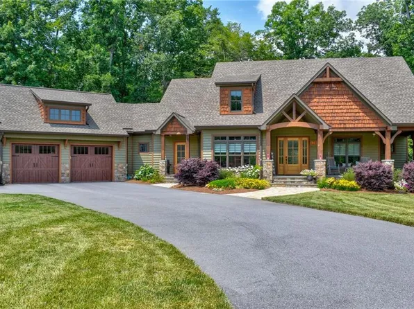 626 Lissara Lodge Dr, Lewisville, NC 27023