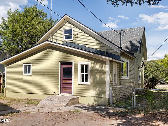3rd image of 425 Broadway St