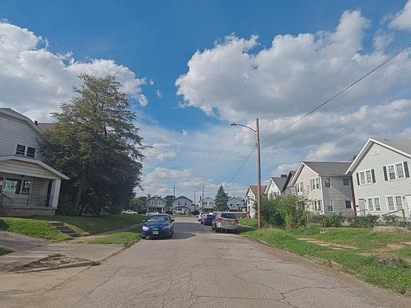 5th image of 622 Racine Ave