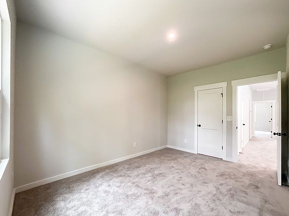 5th image of 3024 Finchborough Ct #1