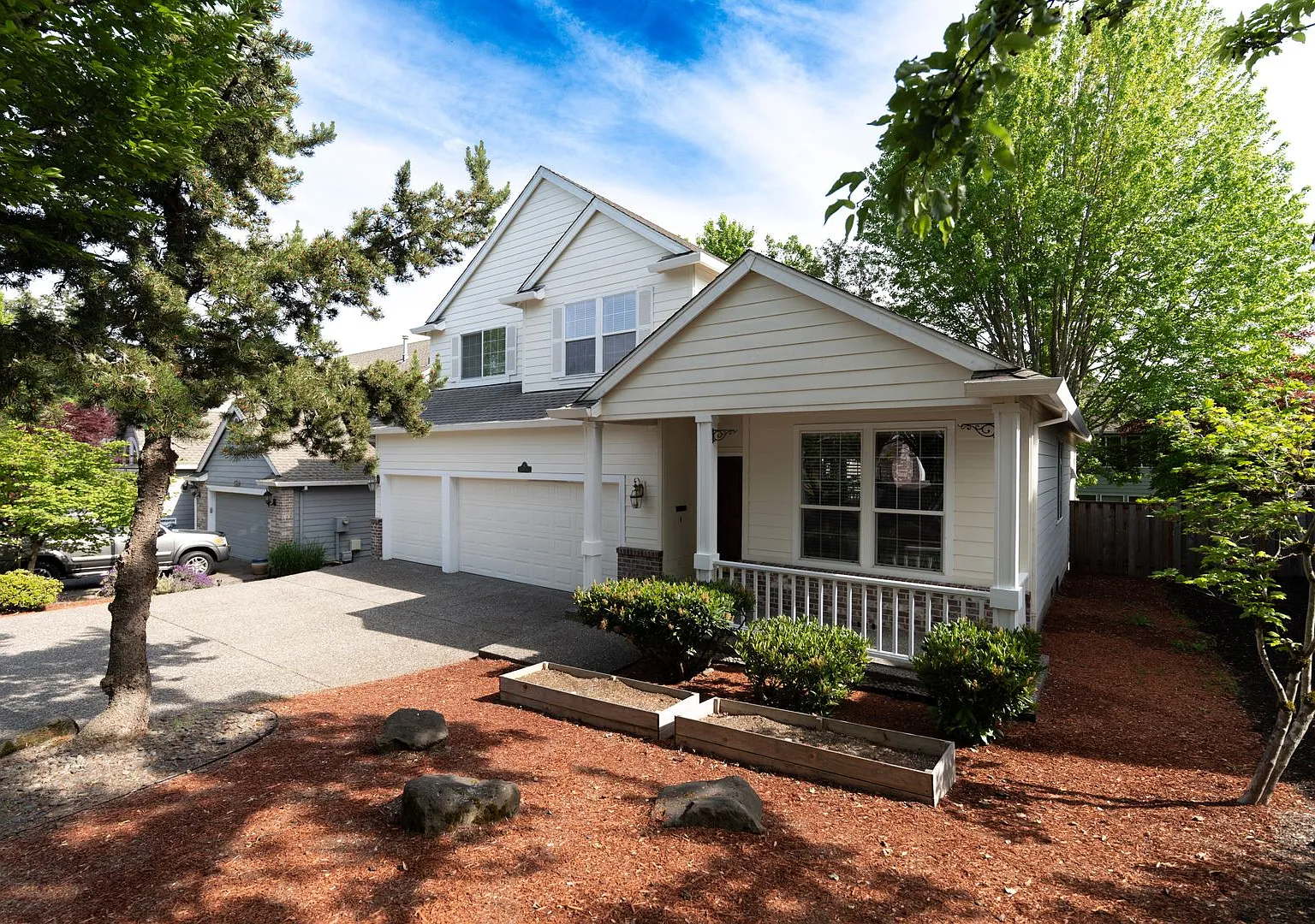 16130 SW Loon Drive - Beautifully Refreshed Home — Photo 4