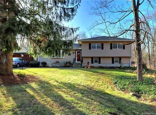 797 Litchfield Tpke, Bethany, CT 06524
