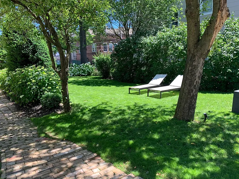 259 N Washington St #1-F — Photo 31