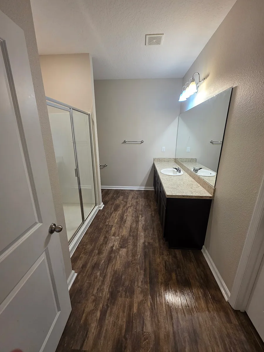 Building Photo - 15824 Surfbird Ct