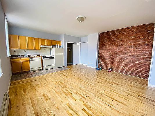 2nd image of 40-04 36th Ave #4L