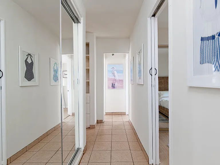 725 Santa Barbara Pl — Photo 25