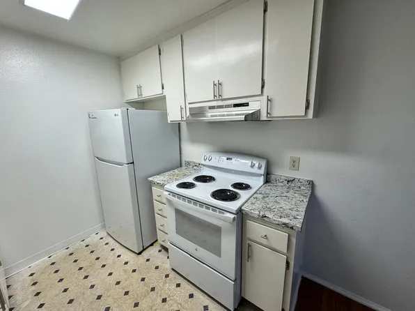 994 Leslie Rd APT 5, El Cajon, CA 92020