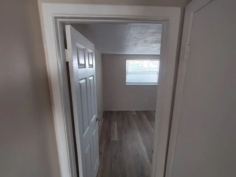 4136 Shoreline Dr — Photo 14