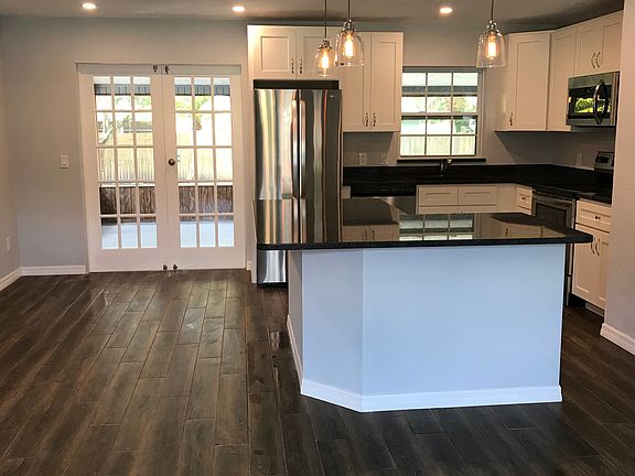 Open Floor Plan!
