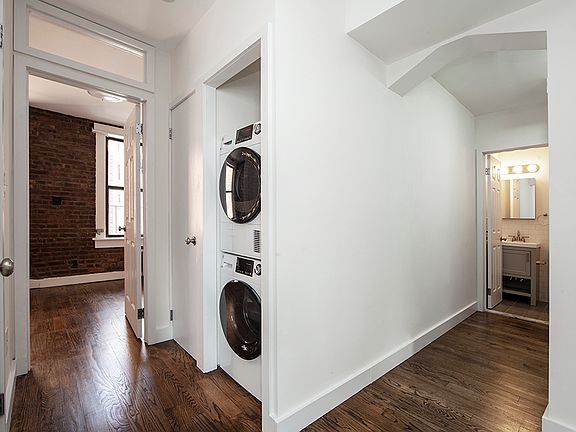 5th image of 13 Essex St APT 9