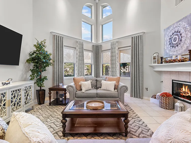 2368 Windy Cove Ct — Photo 9