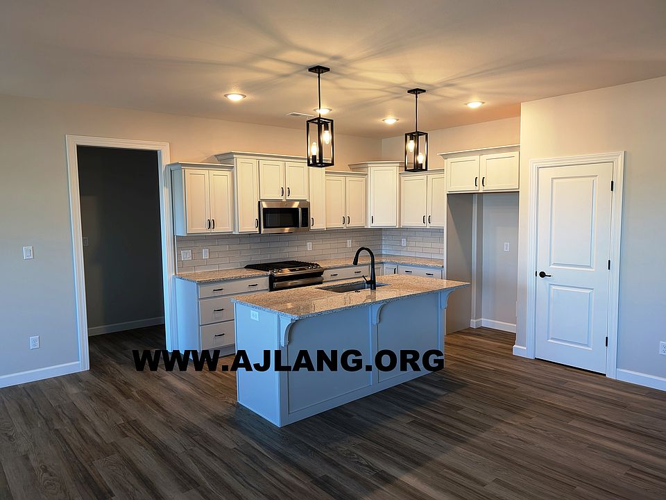 2nd image of 2728 E 26th Ter