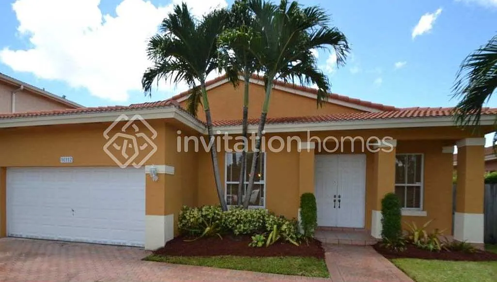 16112 SW 63rd Ter Miami, FL 33193 — Photo 1