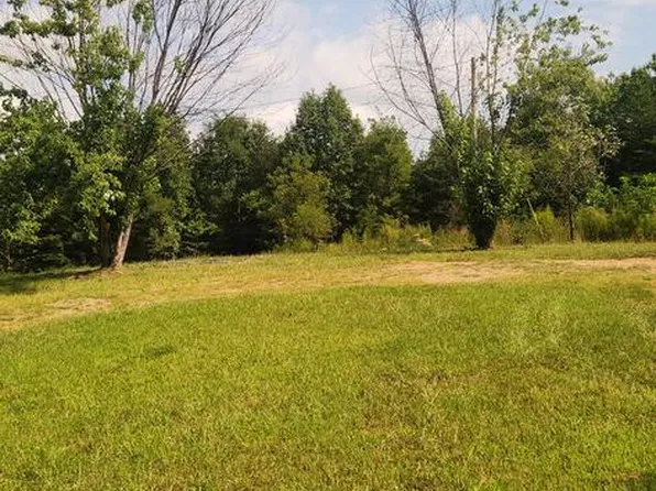 1092 Jarrett Dr, Bassett, VA 24055