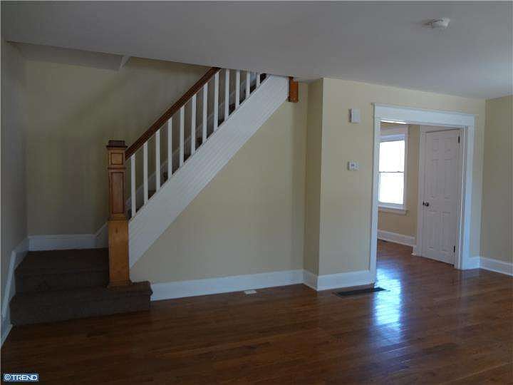 1st image of 231 Bayard Ave