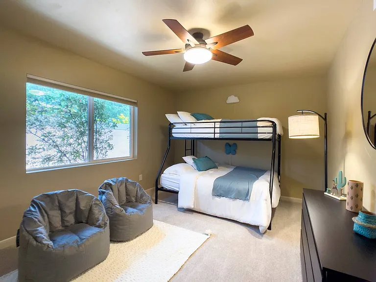 2146 E Manhatton Dr — Photo 17