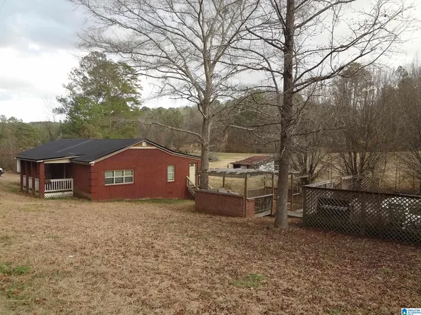 125 Lake Dr, Springville, AL 35146