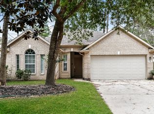 135 W Drifting Shadows Cir, Conroe, TX 77385
