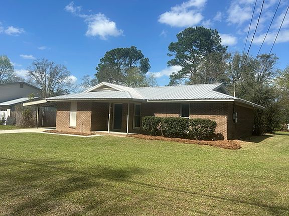 3rd image of 1447 Coe Dairy Rd