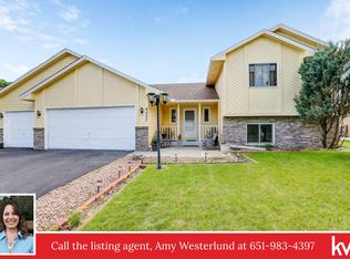 9027 Prestwick Pkwy N, Brooklyn Park, MN 55443