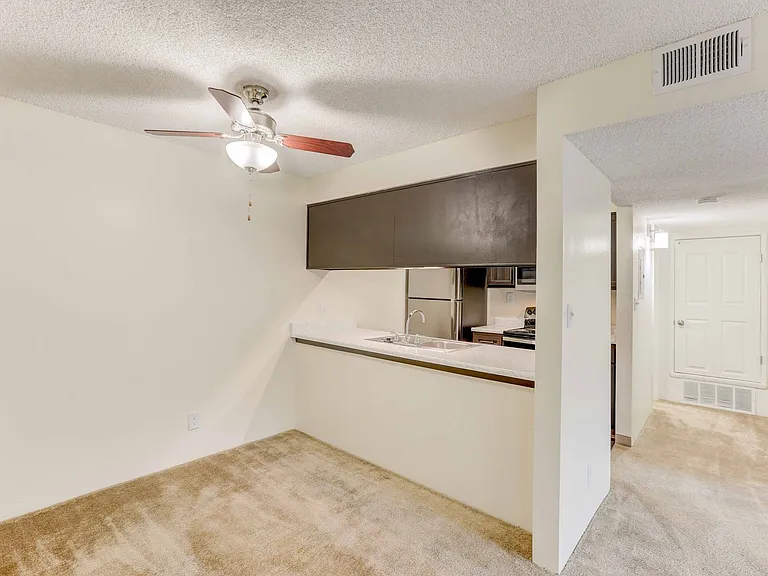 Americana Lakewood Apartments — Photo 17