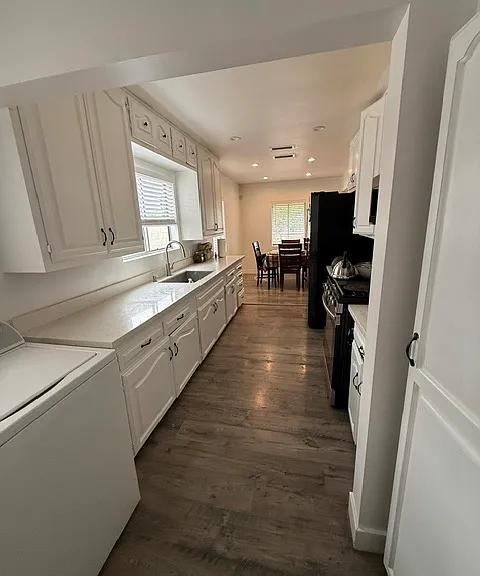 6323 Clybourn Ave — Photo 5