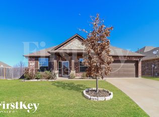 1005 Destrehan Ct, Burleson, TX 76028