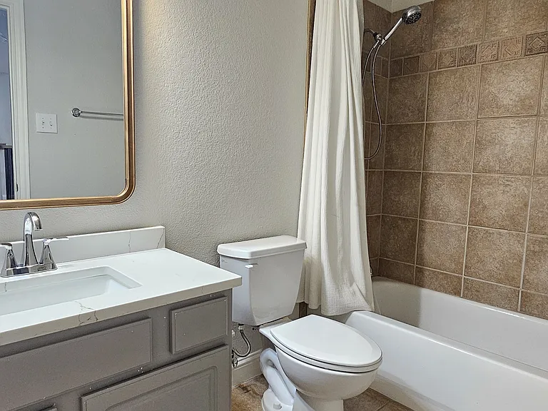 1201 Bradford Trace Dr — Photo 35