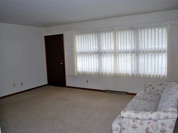 5th image of 9040 Hess Dr