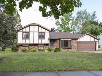 708 Novak Ln, Big Rapids, MI, 49307