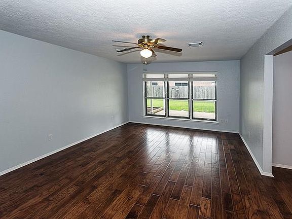 4th image of 15911 Eastcape Dr