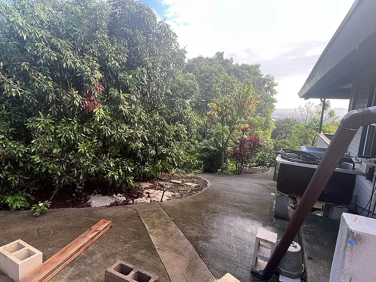 498 Polulani Dr — Photo 1
