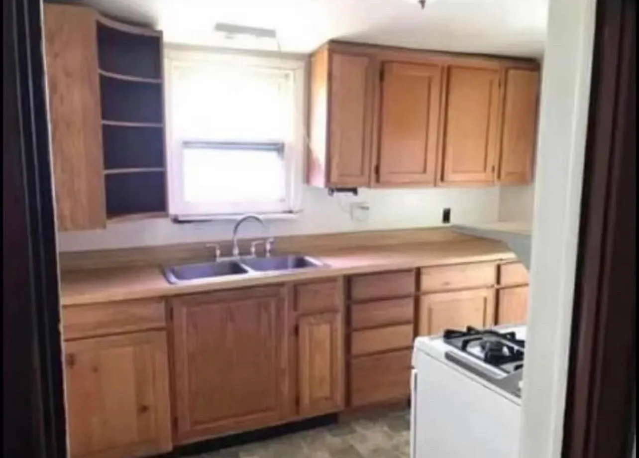 2 bed, 820 sqft, $850 — Photo 1