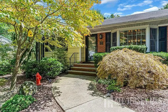1430 Kearney Dr — Photo 5