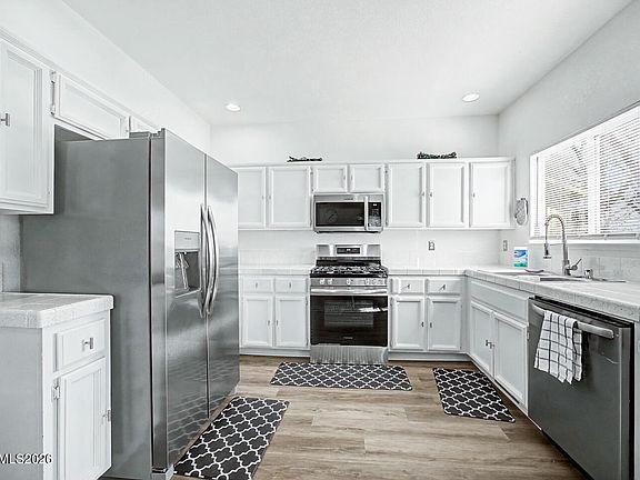 4th image of 1284 Eider Cir