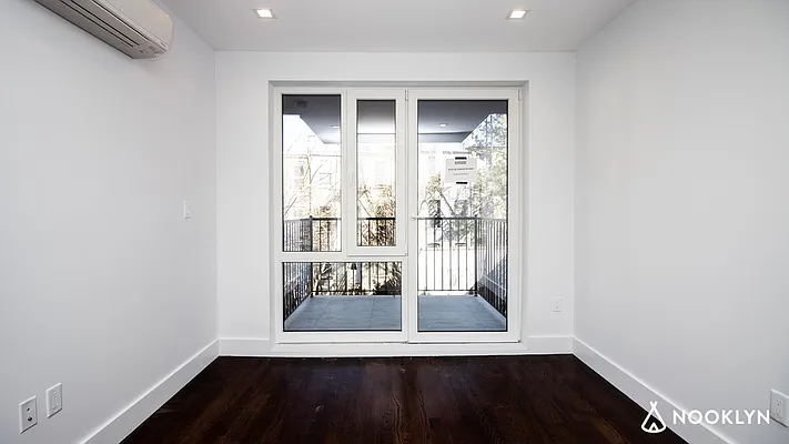 Rented by Nooklyn NYC LLC | media 25