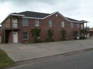 6870 25th St APT A, Groves, TX 77619