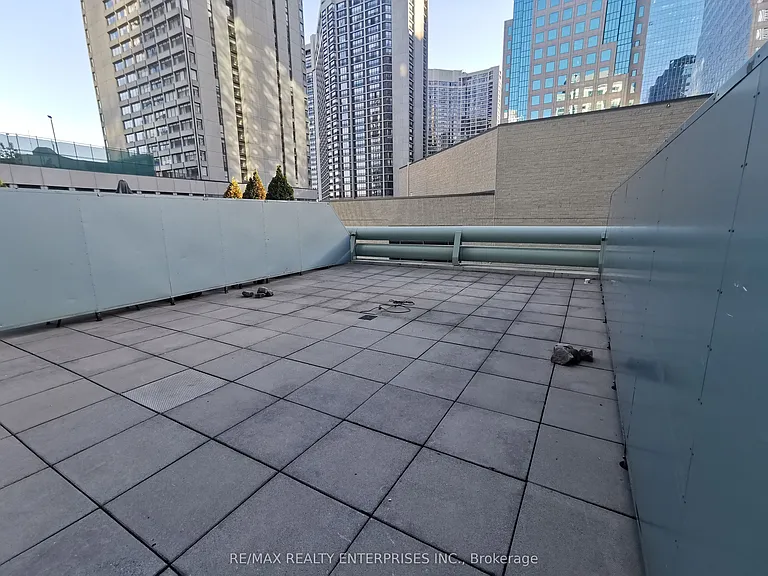 10 Queens Quay W #309 — Photo 15