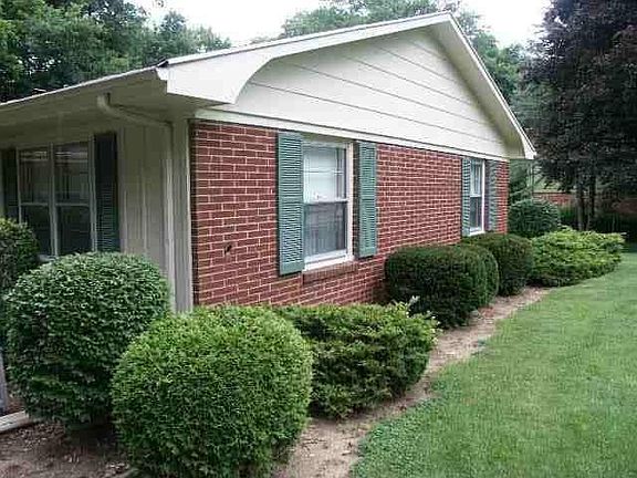 3rd image of 5426 Hillside Ln