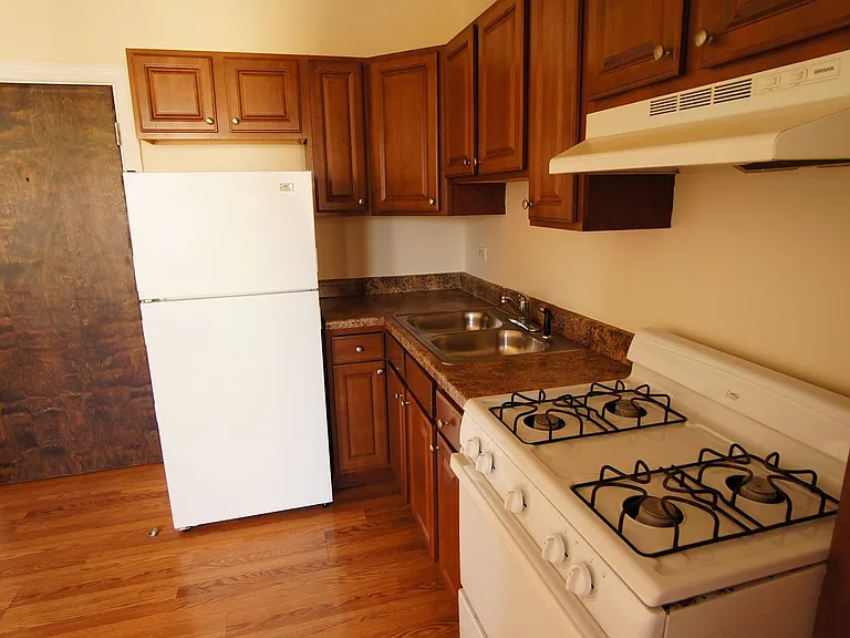 2600 Kimball LLC — Photo 22