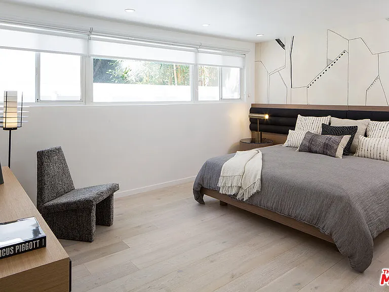 8917 Cynthia St #2 — Photo 25