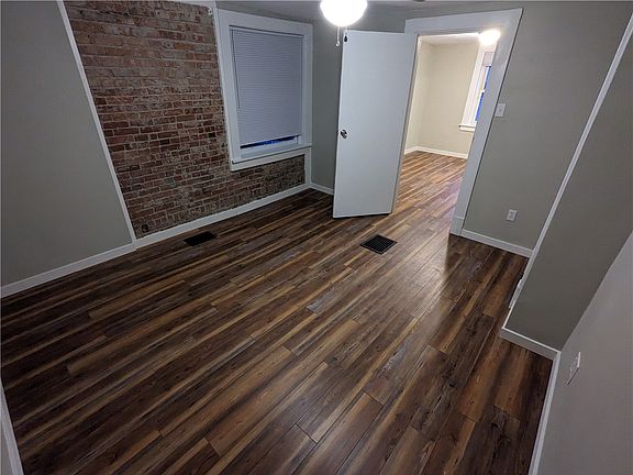 5th image of 2113 Orchard St