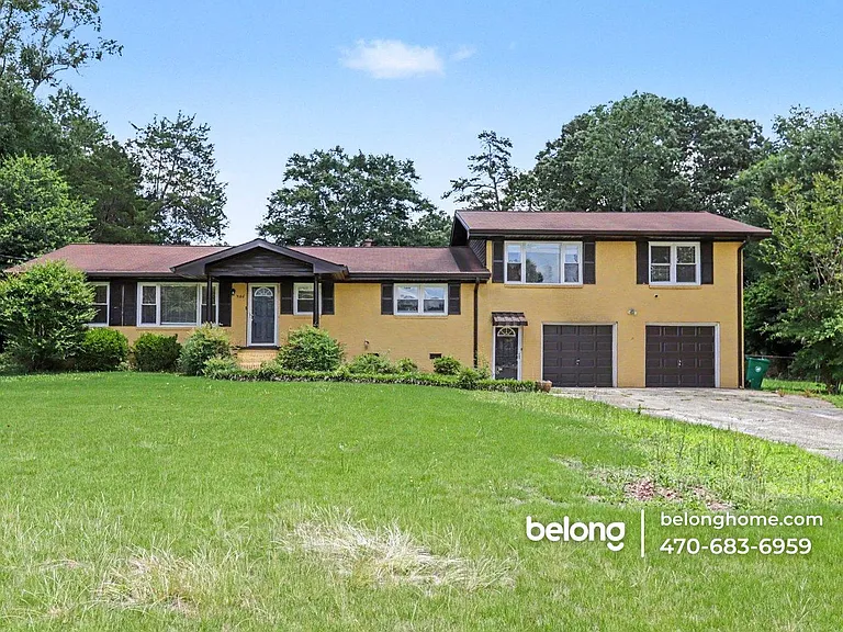 3126 Wesley Chapel Rd — Photo 1
