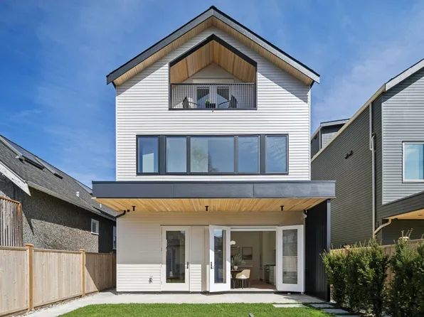 3648 W 20th Ave #2, Vancouver, BC V6S 1E8