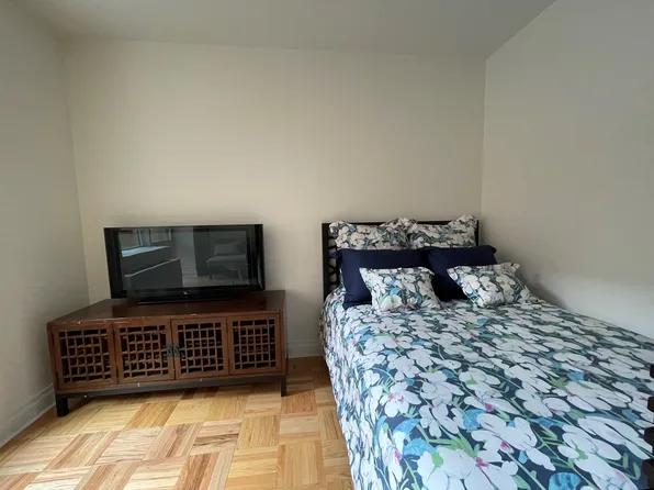 1510 Lexington Avenue 3U image 2 of 19