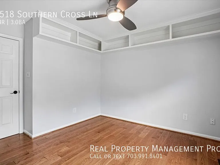 9518 Southern Cross Ln — Photo 20
