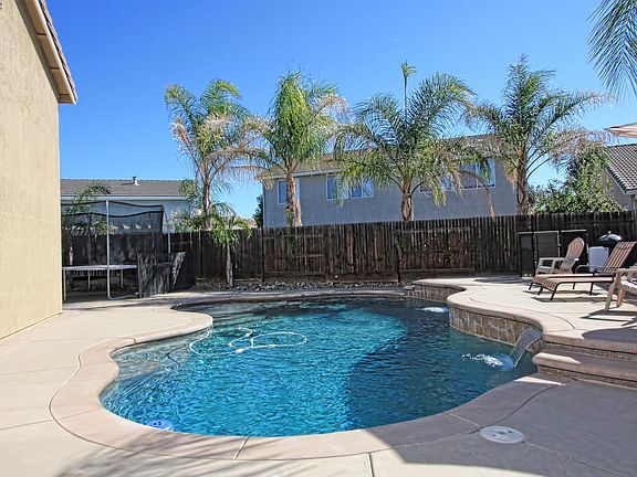 2nd image of 7831 Lahontan Ct