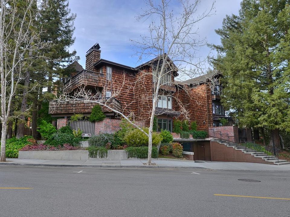 1st image of 55 Church St Unit 1107