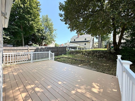 4th image of 109 Culley St