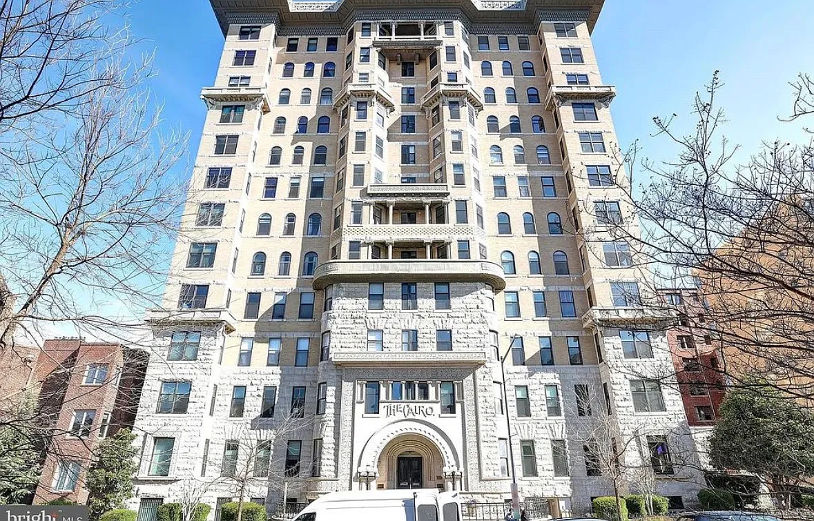 Studio, 351 sqft, $1,699 — Photo 4